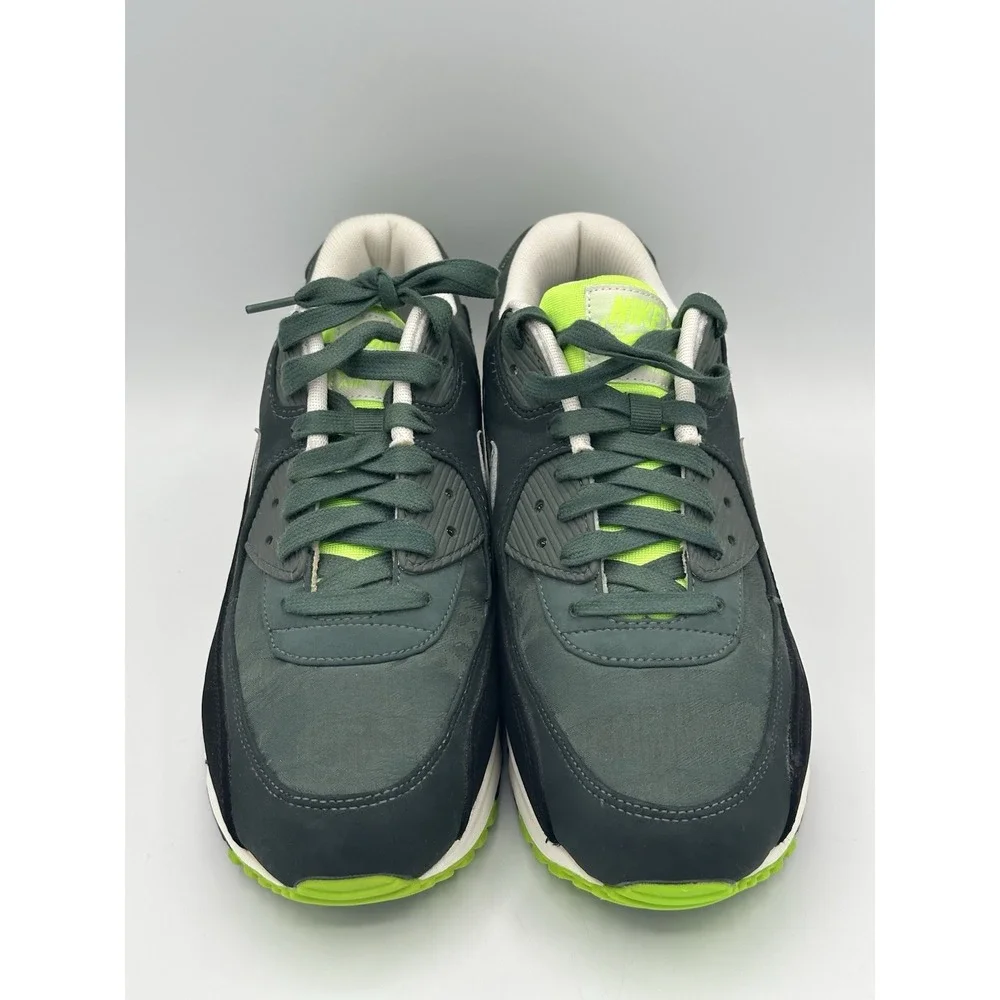 Nike Air Max 90 Premium Vintage Green Paisley 333888-303 Men's Size 9